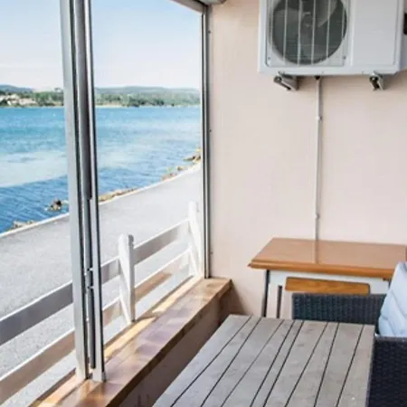 Apartment Magnifique T2 A Avec Balcon, Wifi Et Animaux Bienvenus - Fr-1-503-143 *